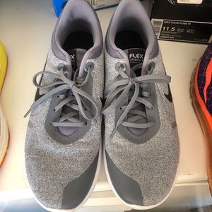 Nike running shoes men’s